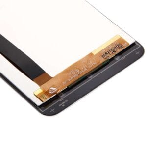 ma hinh HTC Desire 825 4