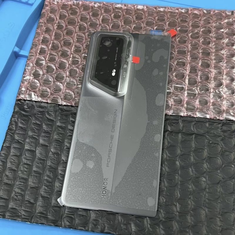 Vỏ lưng Honor Magic V2 RSR Porsche thiết kế nguyên bản mặt sau bằng kính - Ảnh 3